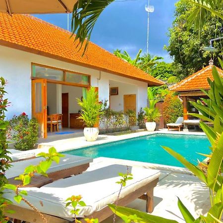 Villa Seruni Lovina Exteriör bild