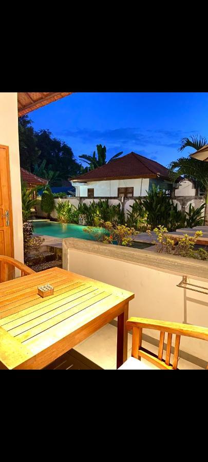 Villa Seruni Lovina Exteriör bild